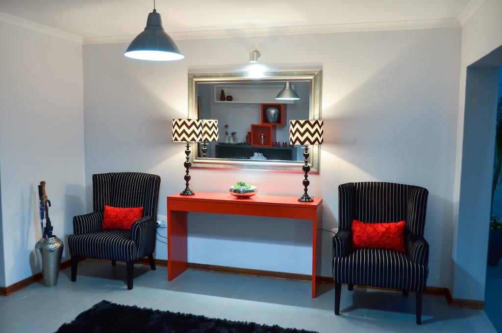 Yalla Yalla Boutique Hotel Witbank Exterior photo