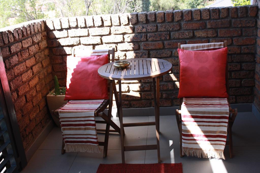 Yalla Yalla Boutique Hotel Witbank Exterior photo